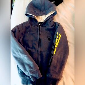 4 sweatshirts and hoodies for boys size 7/8/medium